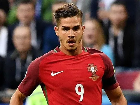 CHÍNH THỨC: Đồng đội ăn ý của Ronaldo cập bến Sevilla