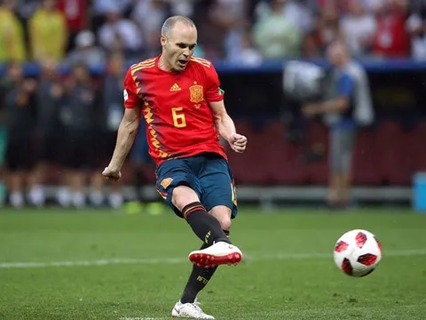 Andres Iniesta giã từ đội tuyển: Tạm biệt và cảm ơn huyền thoại