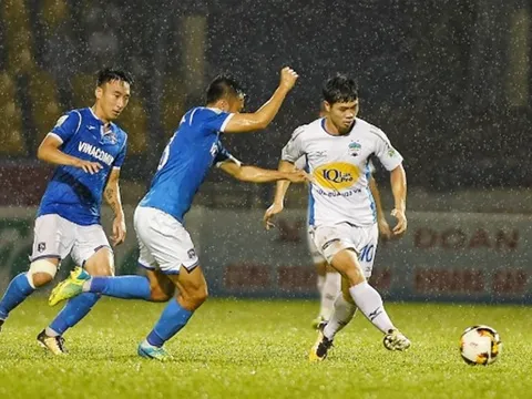 5 điểm nhấn vòng 12 V-League 2018: Công Phượng gây thất vọng, HAGL đứt mạch bất bại