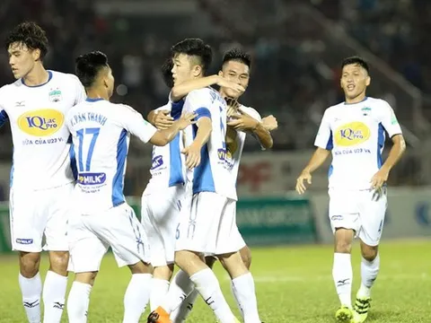 Bầu Tú bỏ tranh cử, BHL và NHM HAGL “mừng ra mặt”