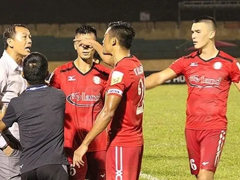 Thi triển Võ- League, thầy trò Toshiya Miura nhận án phạt cực nặng
