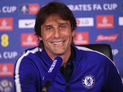 Tương lai bất định, Antonio Conte sẵn sàng "chơi lầy" với Chelsea