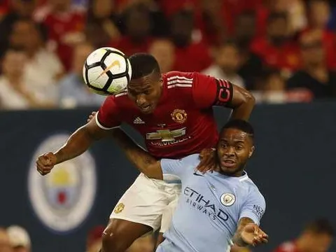 Antonio Valencia thể hiện ra sao vs Man City?