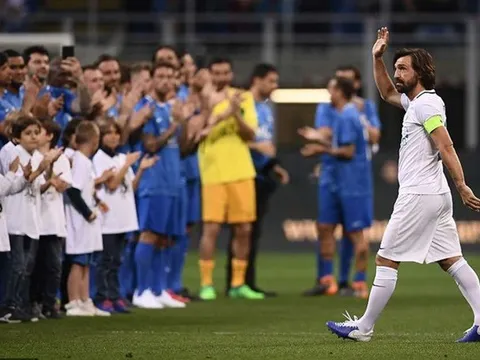 Ronaldo (Brazil) cùng dàn huyền thoại dự trận tri ân Pirlo