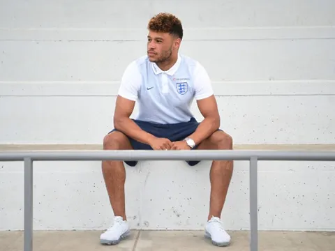 Arsenal gặp khó vụ Chamberlain: Nỗi ám ảnh Aidy Ward