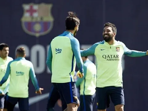 Arsenal bị 'ngáng đường' vụ Arda Turan