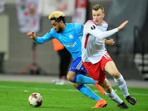 Arsenal để mắt sao trẻ Bundesliga, dọn đường tiễn Bellerin