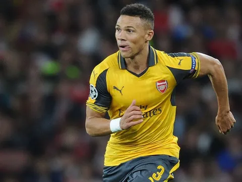 Arsenal khốn khổ vì Kieran Gibbs