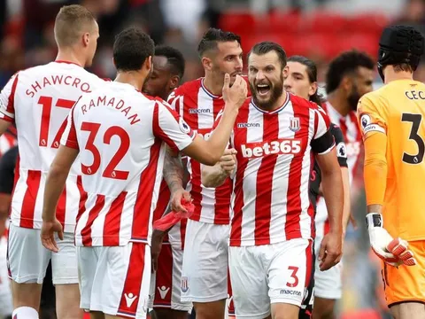 Arsenal không thể vô địch vì đã thua Stoke?
