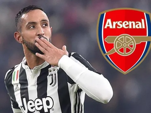 Arsenal ngắm đội trưởng tuyển Ma-Rốc về thay thế Per Mertesacker