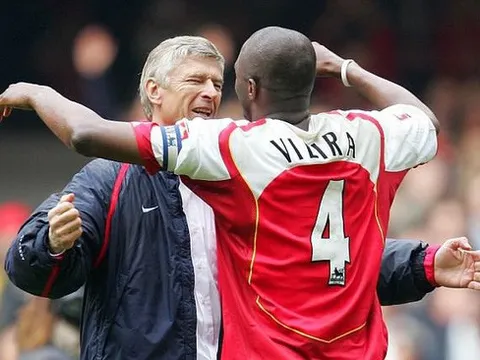 Arsenal nhắm Vieira thay Wenger