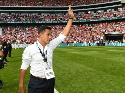 Arsenal sẽ không có Sanchez trong giai đoạn đầu mùa