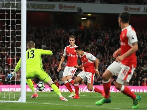 Arsenal thắng nhọc trong ngày Emirates thưa thớt người