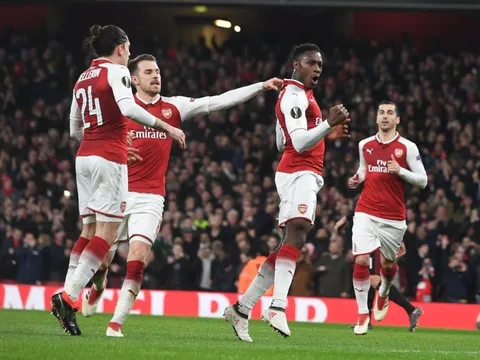 Arsenal trước Europa League: Khi Wenger cứng đầu