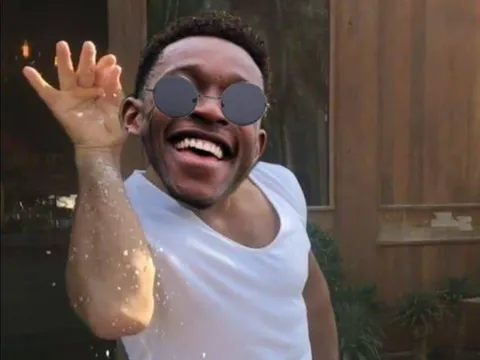 Arsenal tung loạt ảnh chế cực hài về 'King Welbeck'