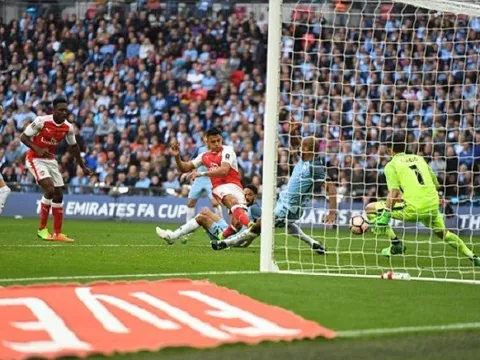 Arsenal vỡ òa sau 120 phút nghẹt thở trước Man City