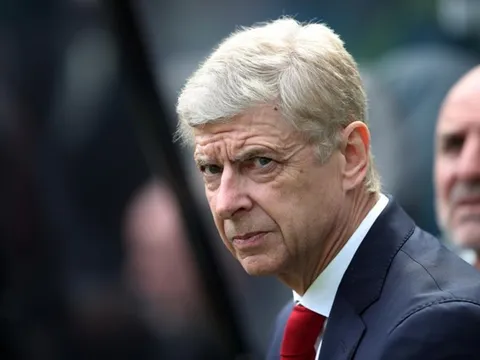Chính Wenger mới nợ Arsenal rất nhiều