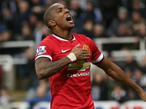 Ashley Young từng đáng sợ thế này đây
