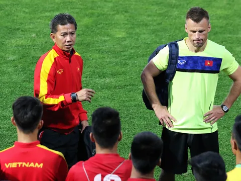 HLV Hoàng Anh Tuấn: “U20 Việt Nam phải cẩn trọng những pha xẻ nách của New Zealand”