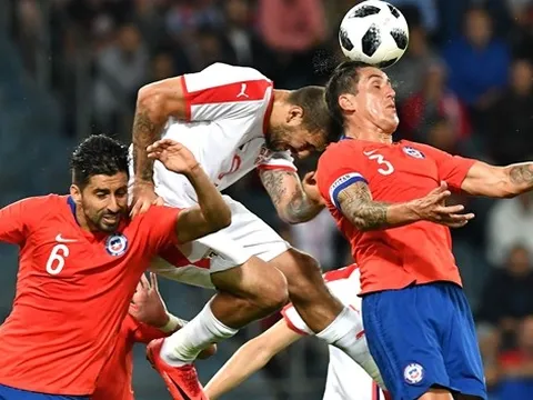 Lewandowski nổ súng, Ba Lan vẫn rơi chiến thắng