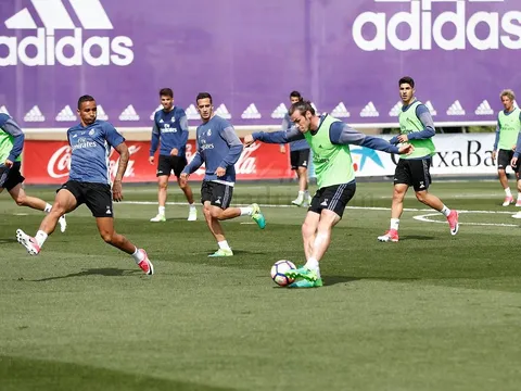 Bale trở lại, sân tập của Real 'bùng cháy' trước thềm El Clasico