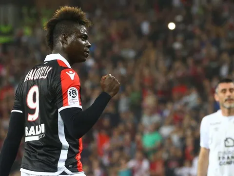Balotelli cán mốc 100: Sự trở lại hoàn hảo