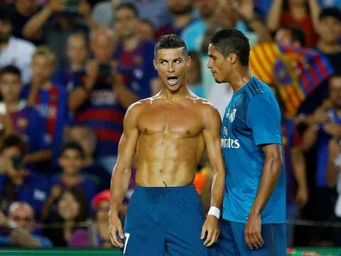 Bản tin BongDa ngày 14/8 | Ronaldo nhận thẻ đỏ, Real vẫn đè bẹp Barca tại Nou Camp