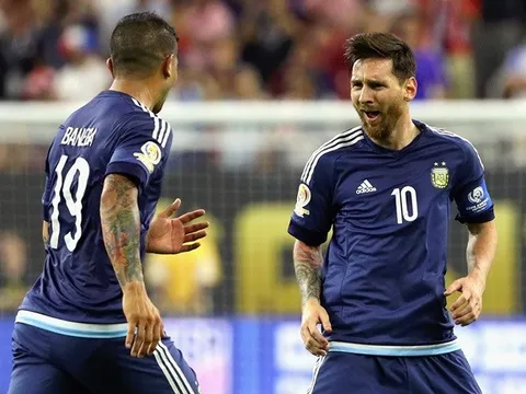 "Cứu tinh" của Messi và Argentina: Còn ai khác ngoài Ever Banega