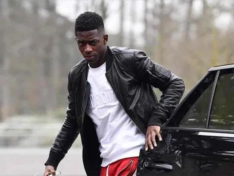 Barca đang ném tiền qua cửa sổ với Dembele?