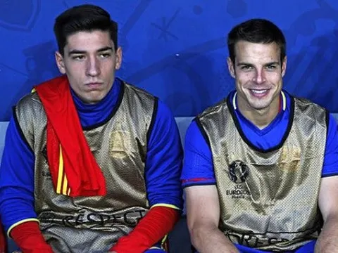 Barca nhắm sao Chelsea thay thế Hector Bellerin