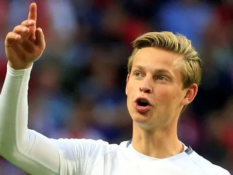 Barca tiến sát sao Ajax: Một cuộc cách mạng mới?