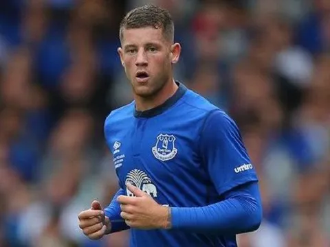 Barkley - Tài năng đang được Everton rao bán