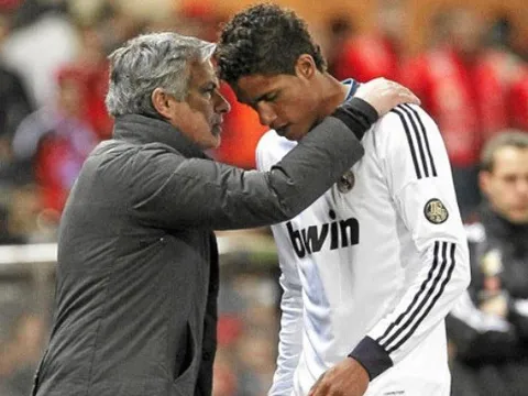 Bất chấp giá cao, M.U lại hỏi mua Varane