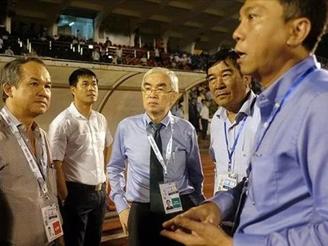 Bầu Đức vung tiền cổ vũ cho U22 Việt Nam tại SEA Games 29