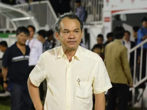 Bầu Đức, nếu chán bóng đá hãy vui vẻ chia tay