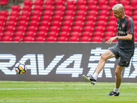 Với Wenger, tiền bạc giờ vô nghĩa