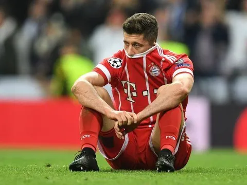 Bayern "bật đèn xanh", Man United và Real đại chiến vì Lewandowski