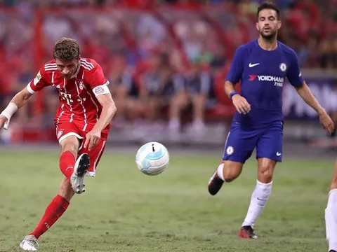 Bayern Munich 3-2 Chelsea: Muller làm lu mờ Morata
