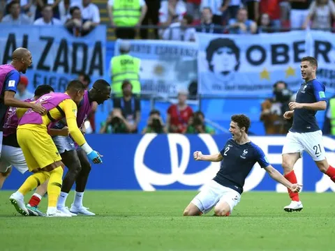 Bayern nói không với nhà vô địch World Cup 2018