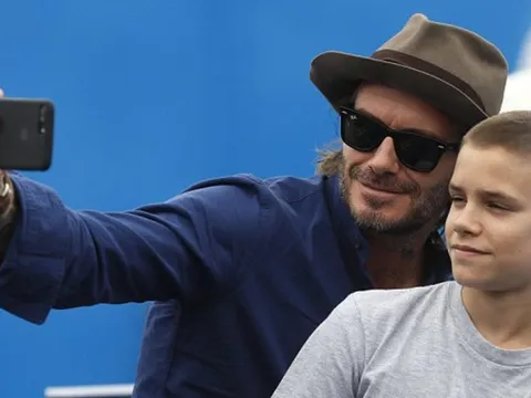 Beckham lại 'giết thời gian' cùng banh nỉ