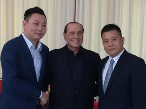 AC Milan không Berlusconi: Phục hưng hay suy tàn?
