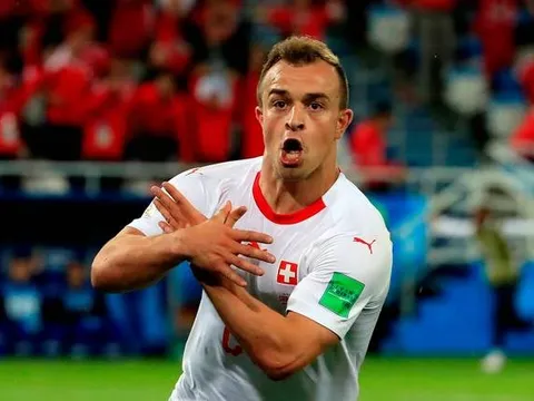 Bị huyền thoại Man Utd gọi là kẻ phản bội, Shaqiri nói gì?