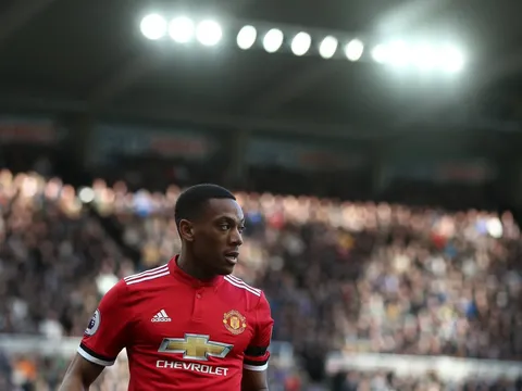 Bị Mourinho gạt tên, Martial đếm ngược ngày rời Old Trafford
