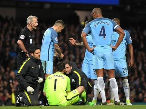 Bị M.U cầm hoà, Man City nhận thêm hung tin từ trụ cột