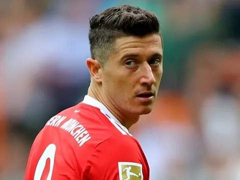 Biếng nhác trên sân tập, Lewandowski lộ rõ ý đồ ra đi