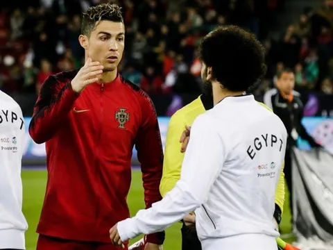 "Bồ kết" Salah, Ronaldo chặn đường đến Real của Neymar
