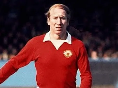 Bobby Charlton, số 9 huyền thoại của Man Utd
