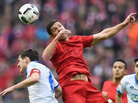 Bốc thăm play-off Champions League: Napoli và Liverpool đụng 'thứ dữ'