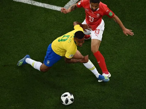 "Brazil bị cướp 1 quả penalty ở trận gặp Thụy Sĩ"