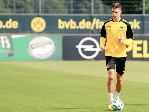 Buổi tập vắng Dembele của Dortmund